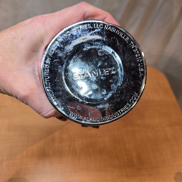 Stanley Classic 32oz Thermos Hammertone Green Built for Life!  Works great! - Picture 7 of 10